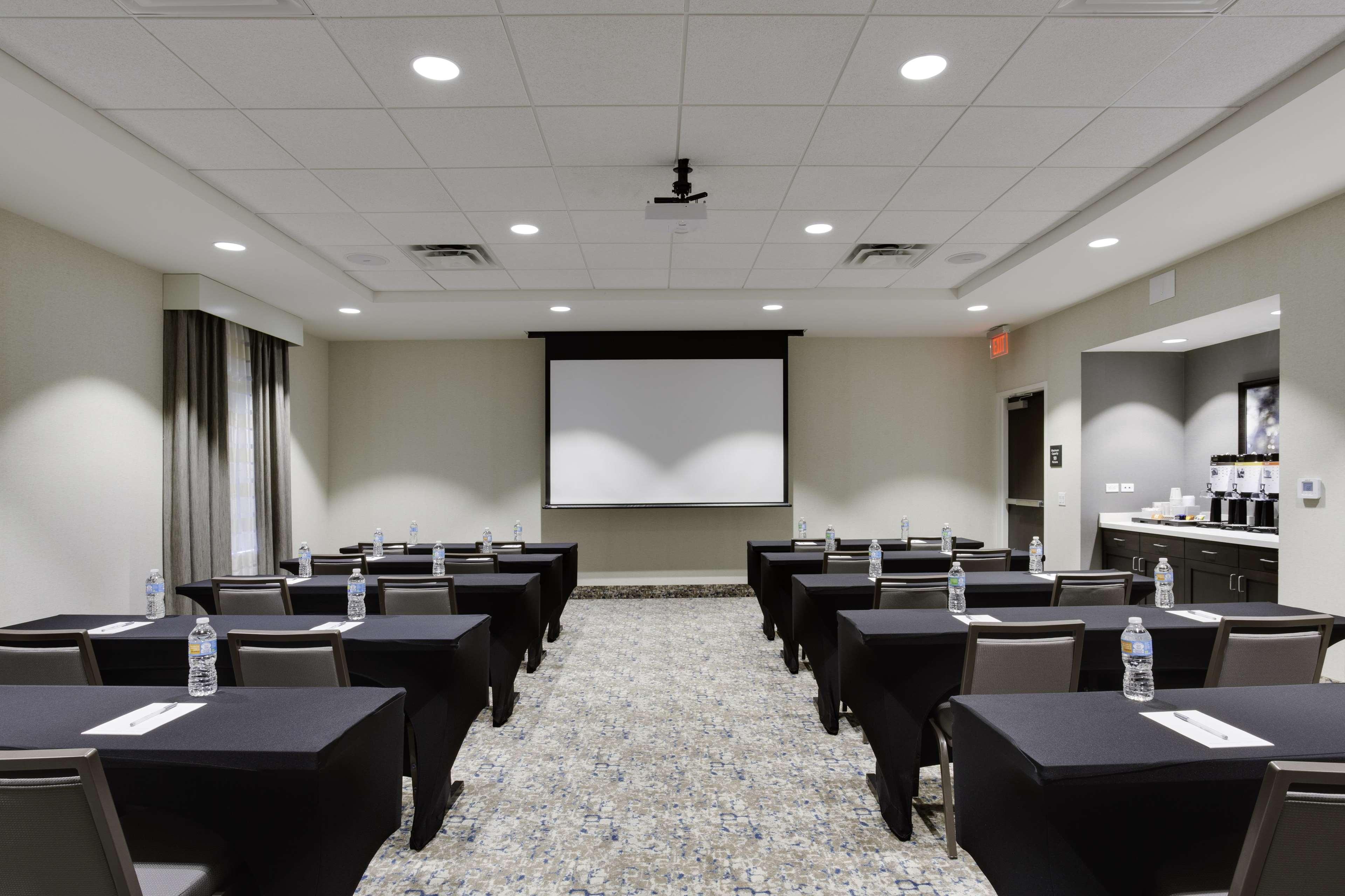 Hampton Inn Fort Lauderdale Pompano Beach Exterior photo