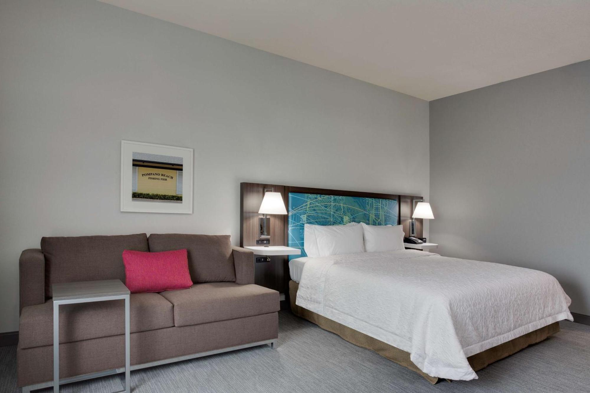 Hampton Inn Fort Lauderdale Pompano Beach Exterior photo