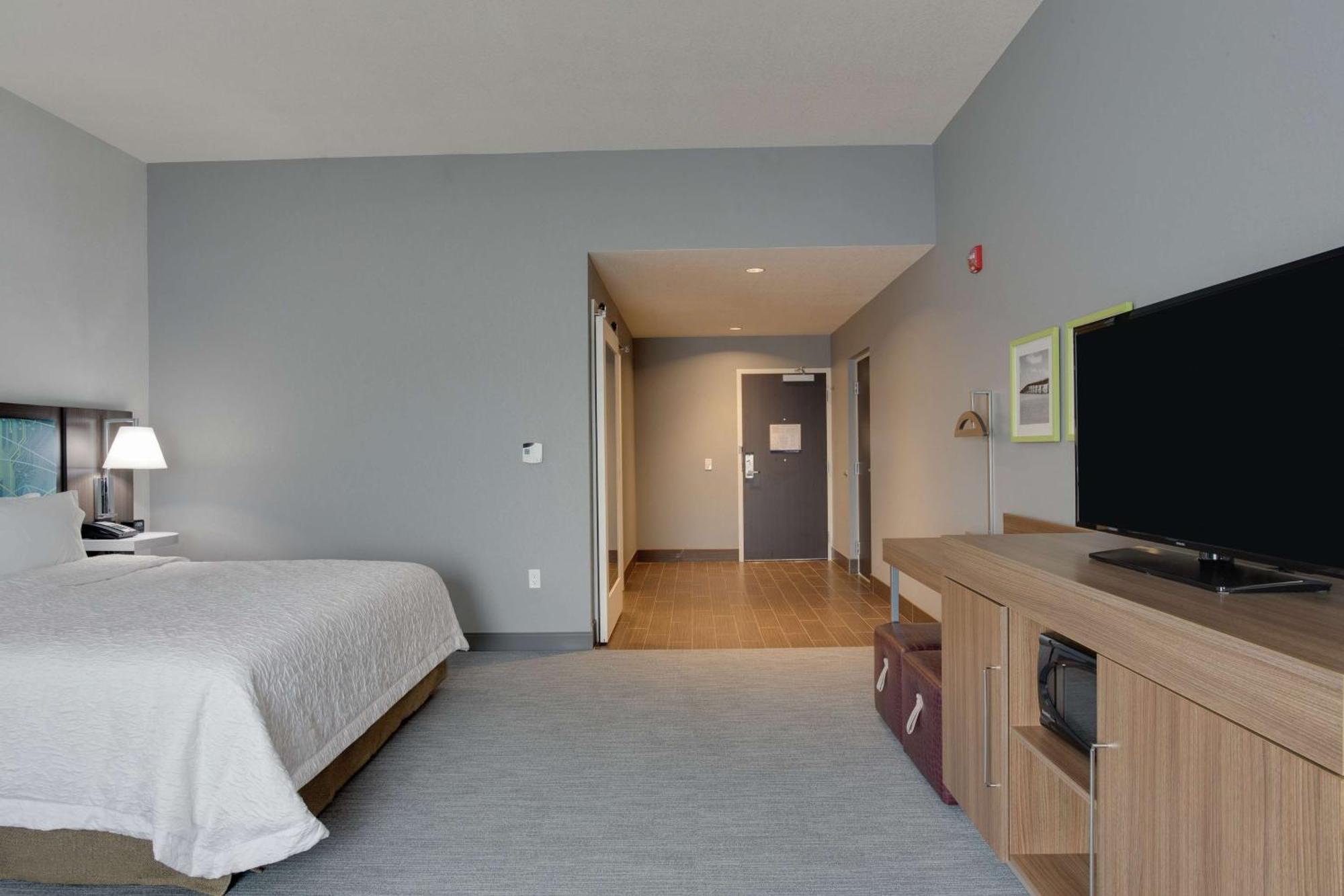 Hampton Inn Fort Lauderdale Pompano Beach Exterior photo